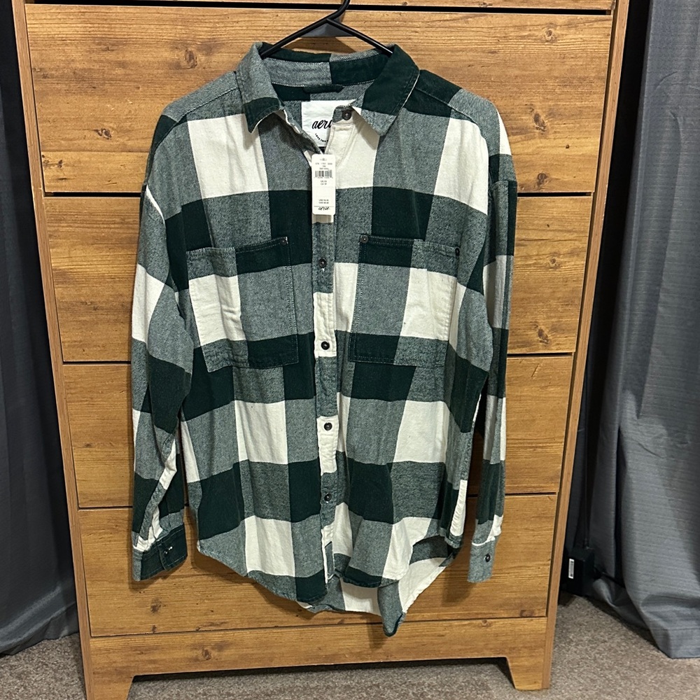 Aerie Green and White Plaid Button Down Shirt